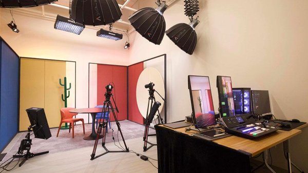 广州股票配资平台 “佳直播”携手爱奇艺打造明星感4K超高清直播间，助力内容电商激活商业价值